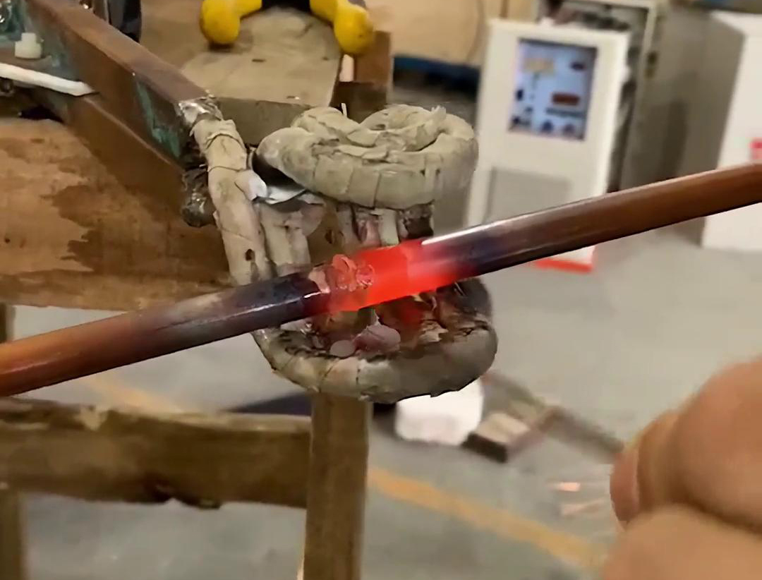 手持式高頻焊機(jī)，橫豎焊接銅管，方便操作