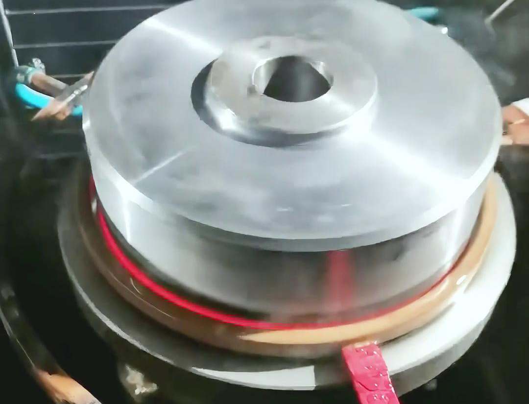 自動(dòng)化淬火機(jī)床的應(yīng)用有助于企業(yè)提高生產(chǎn)效率、降低成本、提升產(chǎn)品質(zhì)量